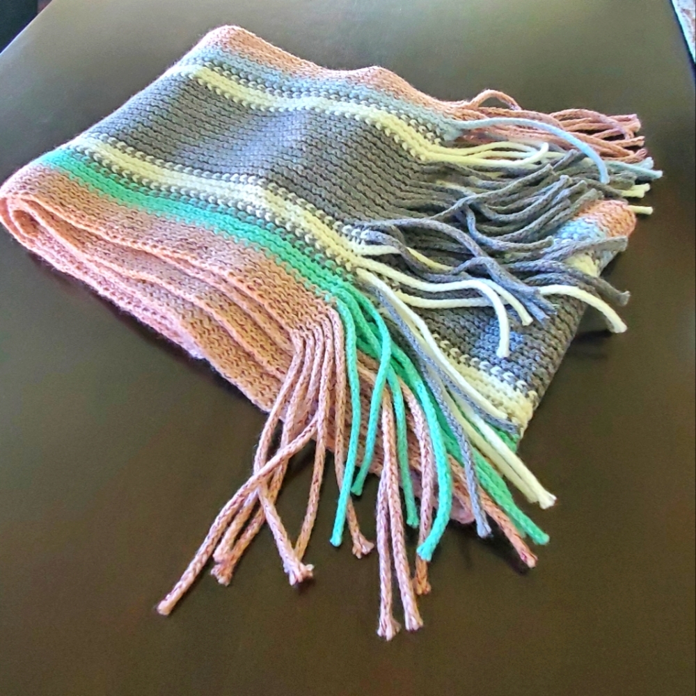 NWOT New York and Company fringe scarf